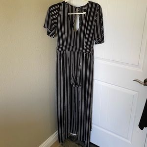 Black & White Striper Romper - size small